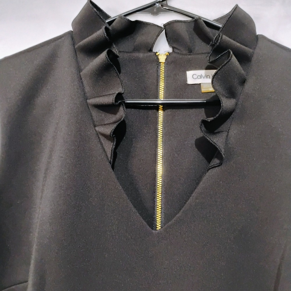 Calvin Klein Black Ruffle Neck Sleeveless Sheath Dress Gold Zip Size 14 Scuba Y - Picture 2 of 7